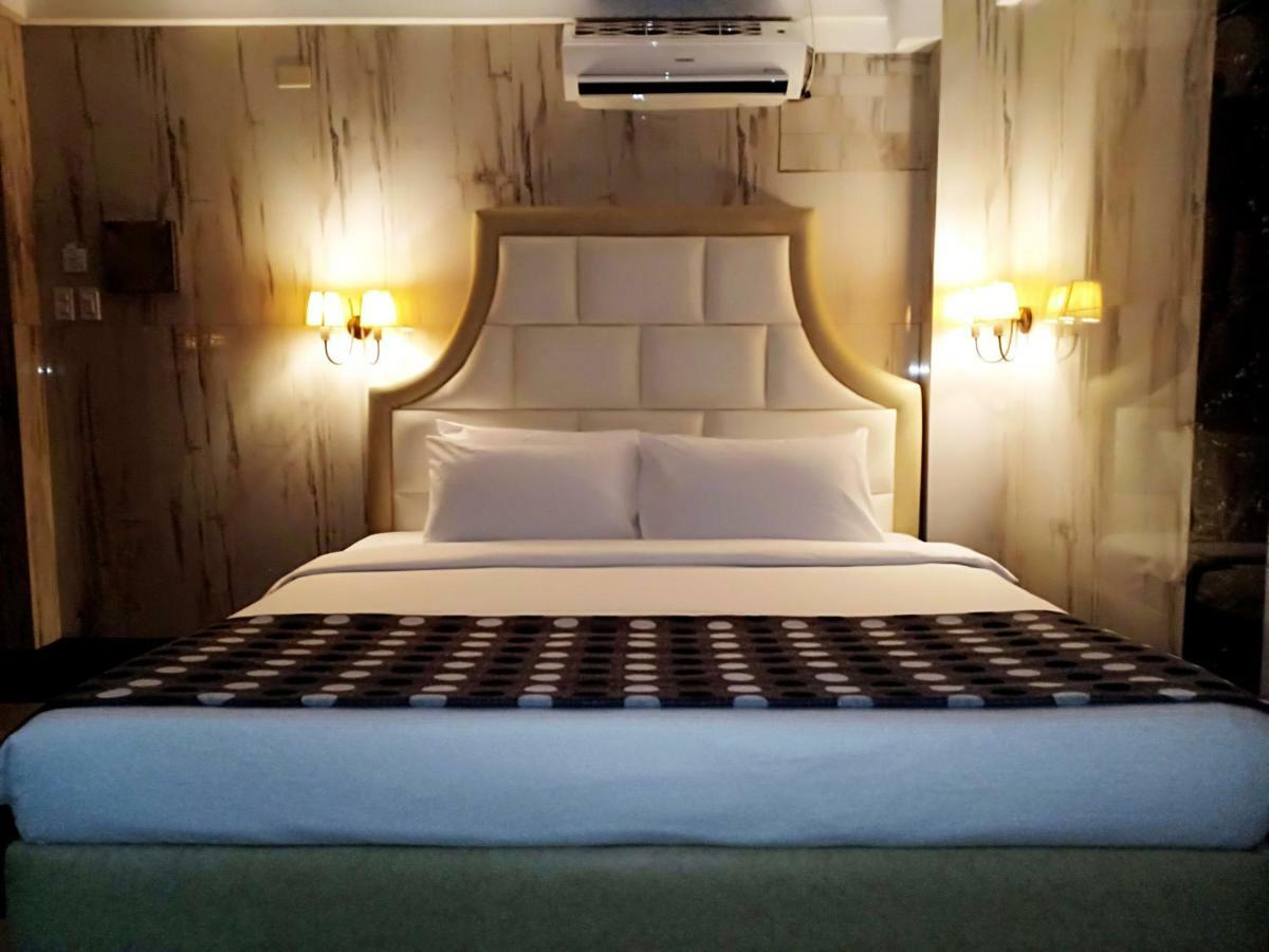 Belgian Suites Манила Экстерьер фото